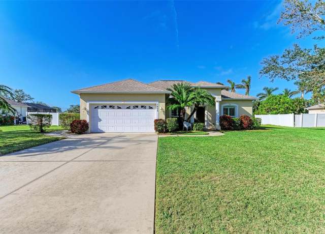 Property at 1605 21st Ave W, Palmetto, FL 34221, 3 beds, 2 baths