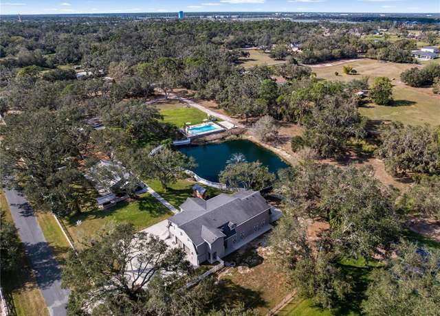 Property at 1228 Wagon Wheel Dr, Sarasota, FL 34240, 3 beds, 2 baths