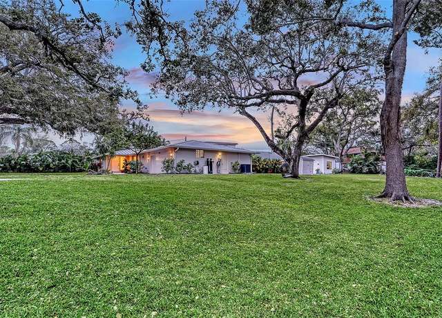 Property at 4045 Lisbon Pl, Sarasota, FL 34231, 3 beds, 2 baths