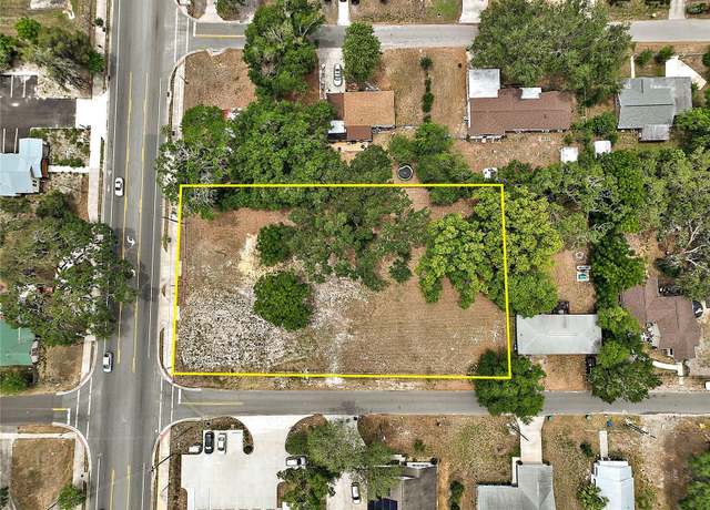 Property at 505 Cleveland Ave, Wildwood, FL 34785
