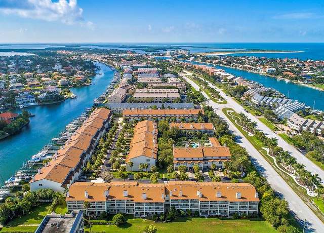Property at 637 Pinellas Bayway S #207, Tierra Verde, FL 33715, 2 beds, 2.5 baths