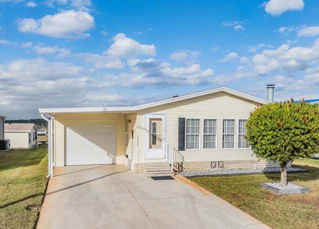 Property at 37539 Gill Ave, Zephyrhills, FL 33541, 3 beds, 2 baths