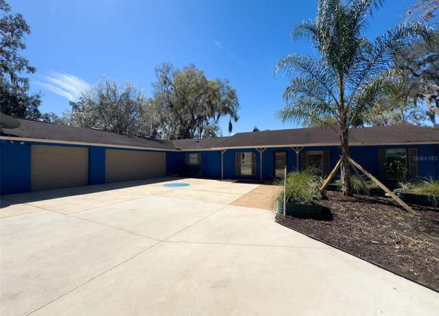 Property at 460 SE 4th Ave, Melrose, FL 32666, 3 beds, 2 baths