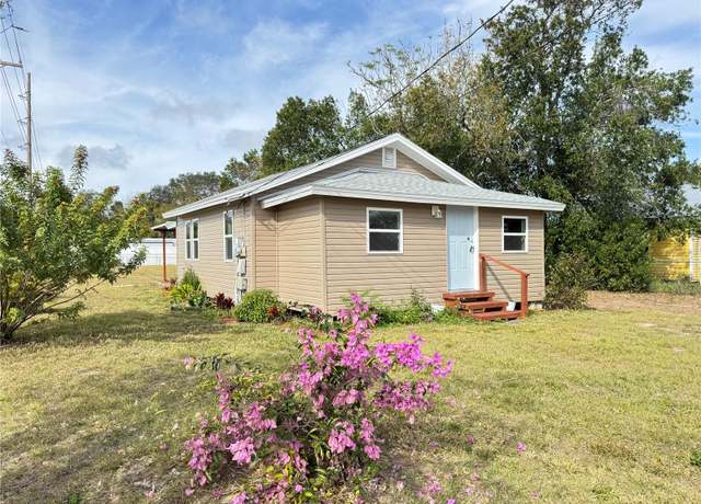 Property at 620 Oak St, Auburndale, FL 33823, 2 beds, 1 bath