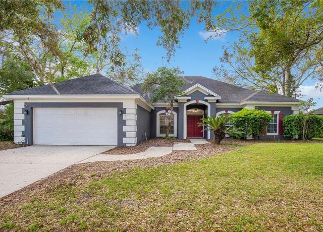 Property at 827 Royalwood Ln, Oviedo, FL 32765, 4 beds, 3 baths