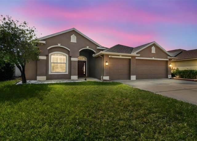 Property at 2611 Eagle Crest Ct, Holiday, FL 34691, 5 beds, 3 baths
