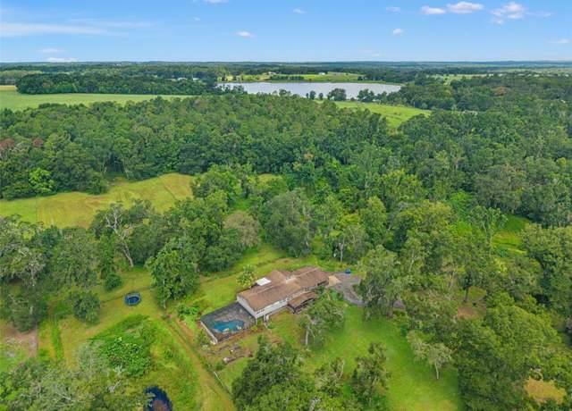 Property at 4063 Baseball Pond Rd, Brooksville, FL 34602, 9 beds, 4.5 baths
