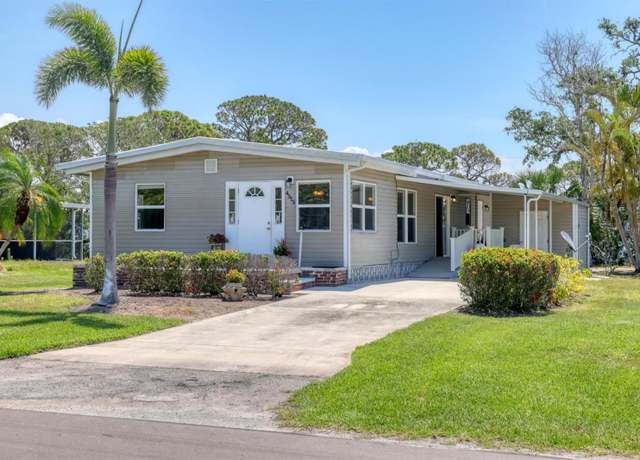 Property at 4515 106th St W, Bradenton, FL 34210, 3 beds, 2 baths