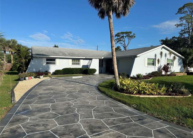 Property at 1505 Kenmore St, Port Charlotte, FL 33952, 4 beds, 2 baths