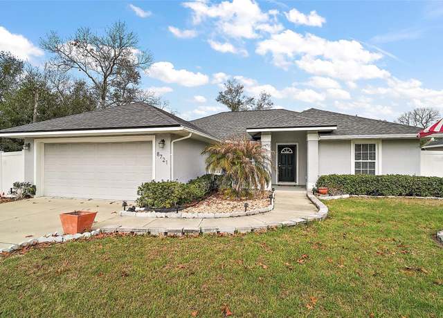 Property at 8721 SE 159th Pl, Summerfield, FL 34491, 3 beds, 2 baths