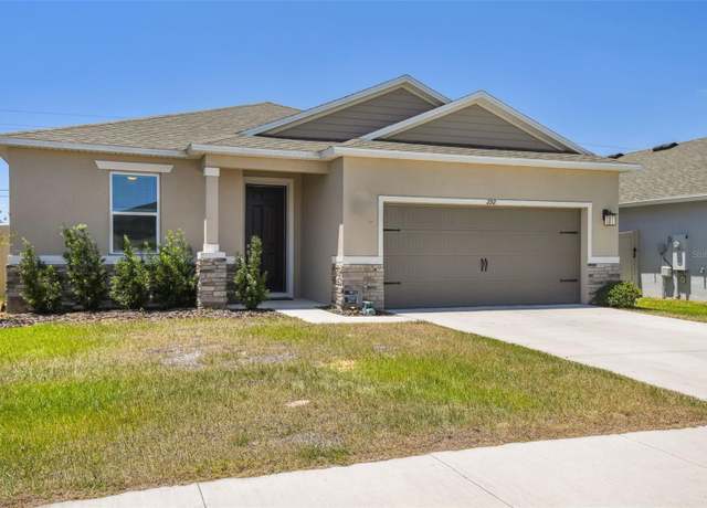 Property at 292 Spirit Landings Cir, Winter Haven, FL 33880, 4 beds, 3 baths