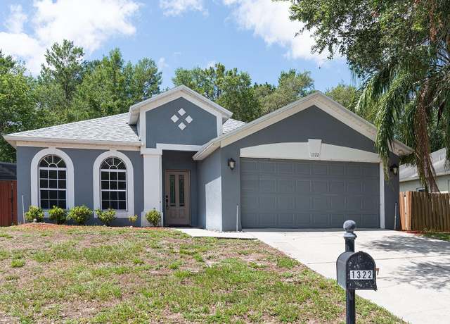 Property at 1322 Reagans Reserve Blvd, Apopka, FL 32712, 4 beds, 2 baths