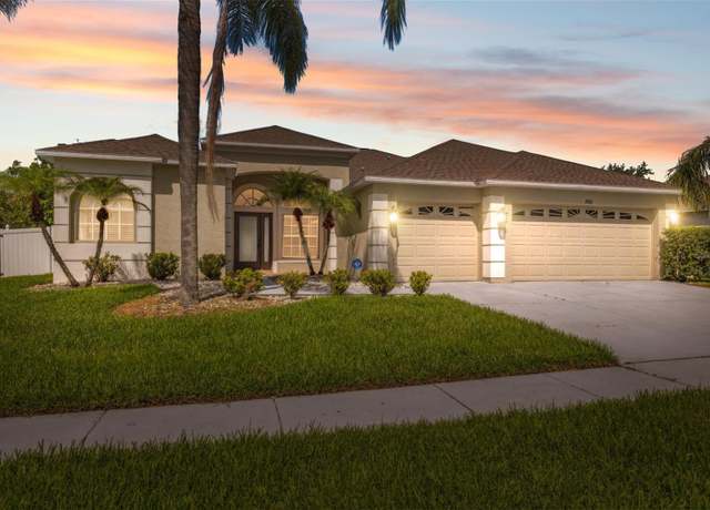 Property at 2816 Pankaw Ln, Valrico, FL 33596, 4 beds, 3 baths