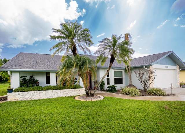 Property at 10127 Peach Ave, Englewood, FL 34224, 2 beds, 2 baths