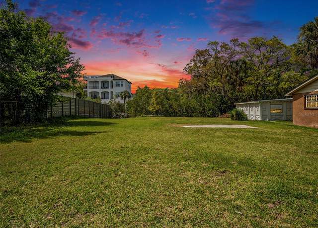 Property at 7406 Bay Dr, Tampa, FL 33635