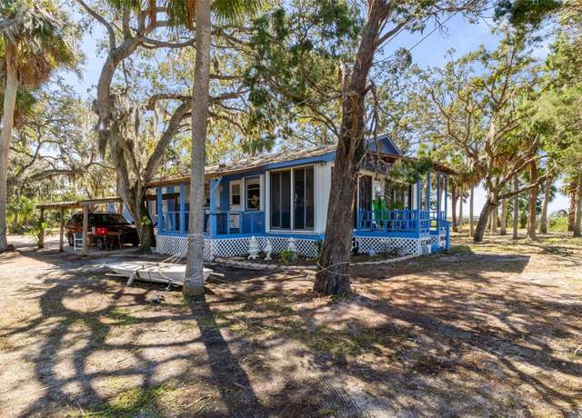 Property at 8812 Camp Ln, Hudson, FL 34667, 2 beds, 2 baths