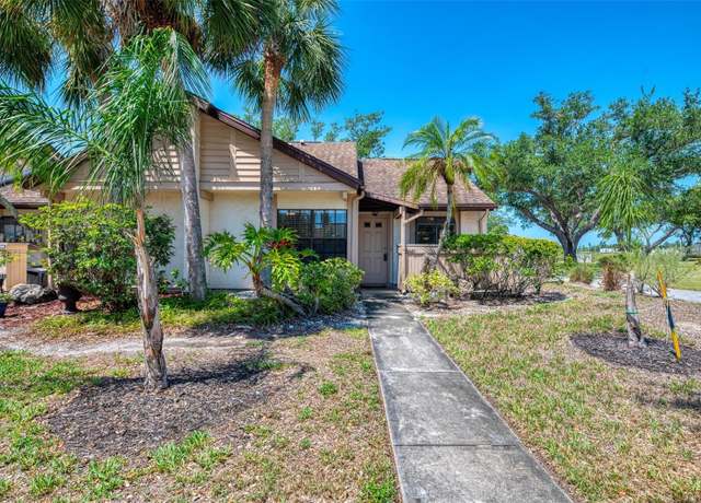 Property at 5641 Mashie Cir, North Port, FL 34287, 2 beds, 2 baths