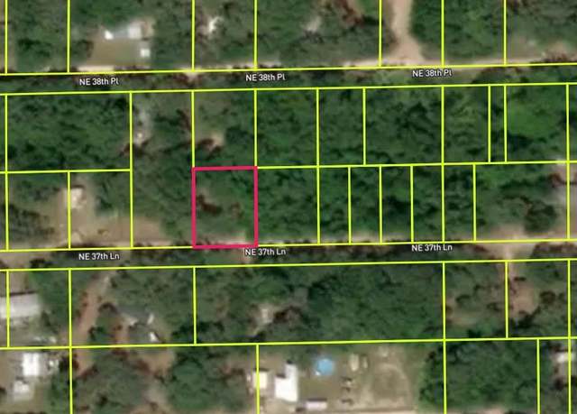 Property at 17185 NE 37th Ln, Silver Springs, FL 34488