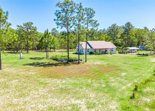 Property at 5251 NE 110th Ave, Bronson, FL 32621, 3 beds, 2.5 baths