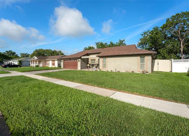 Property at 12542 Idaho Woods Ln, Orlando, FL 32824, 4 beds, 3 baths