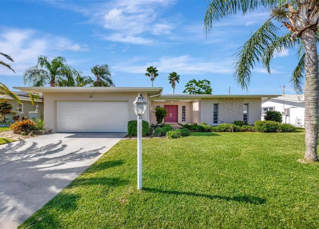 Property at 13850 Sunset Dr, Largo, FL 33774, 3 beds, 2 baths