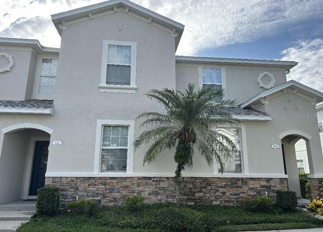 Property at 1941 Greenwood Valley Dr, Plant City, FL 33563, 3 beds, 2.5 baths