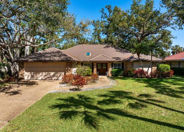 Property at 4701 Pine Harrier Dr, Sarasota, FL 34231, 3 beds, 3 baths