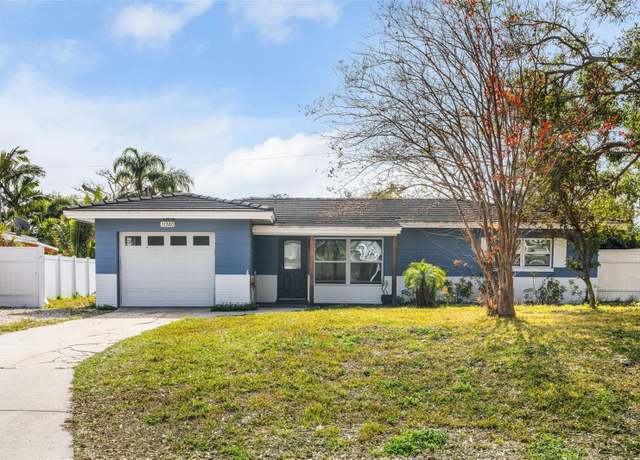 Property at 11320 114th Ave, Largo, FL 33778, 2 beds, 2 baths