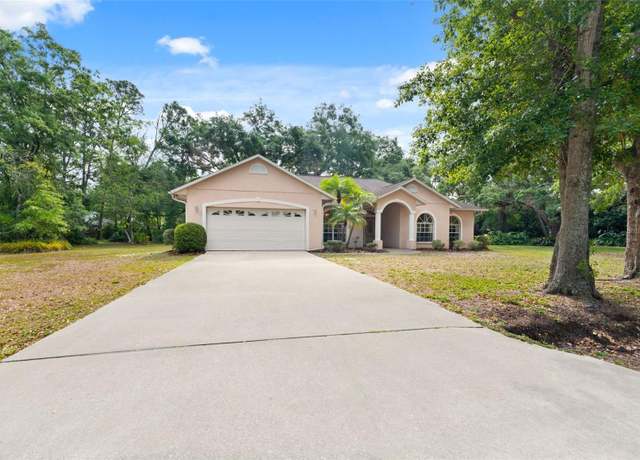 Property at 15703 Walden Ave, Tampa, FL 33618, 3 beds, 2 baths