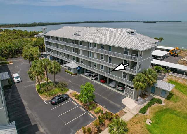Property at 7 Island Park Pl #204, Dunedin, FL 34698, 3 beds, 2 baths