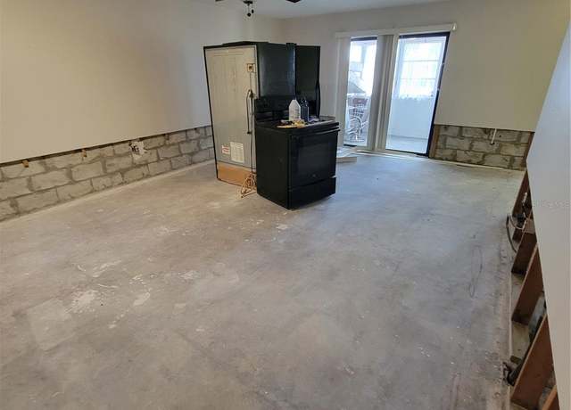 Property at 1234 11th Cir SE, Largo, FL 33771, 2 beds, 2 baths