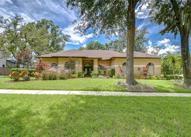 Property at 2504 Oak Landing Dr, Brandon, FL 33511, 5 beds, 3.5 baths