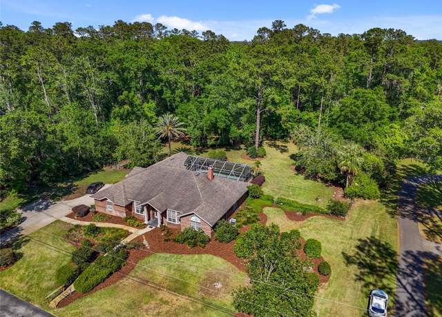 Property at 141 NW 46th St, Gainesville, FL 32607, 4 beds, 3 baths