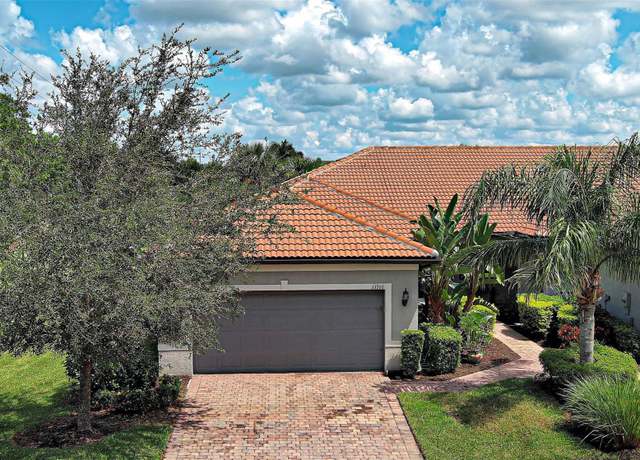 Property at 13916 Alafaya St, Venice, FL 34293, 2 beds, 2 baths