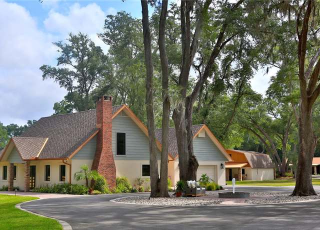 Property at 10925 SW 16th Ave, Ocala, FL 34476, 4 beds, 3.5 baths