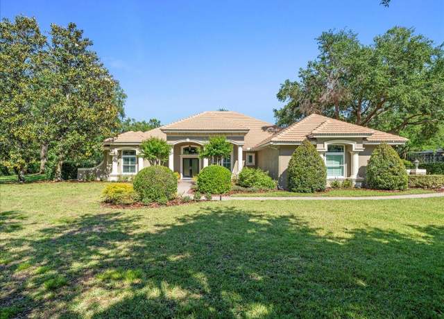 Property at 10638 Echo Lake Dr, Odessa, FL 33556, 5 beds, 3 baths