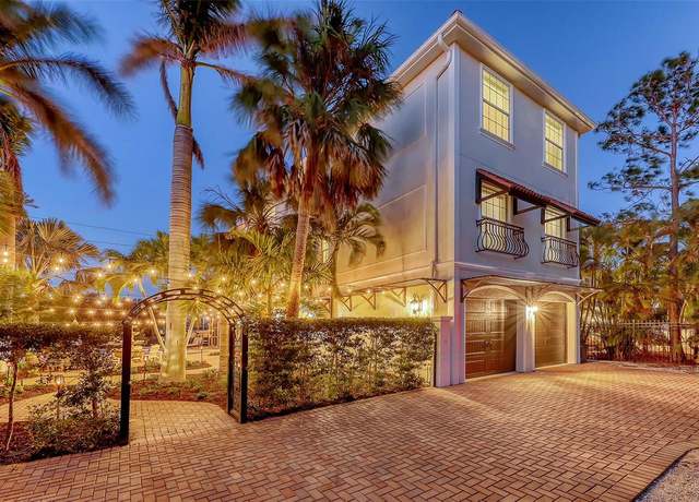 Property at 601 Avenida DE Mayo, Sarasota, FL 34242, 4 beds, 3 baths