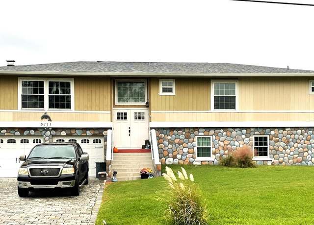 Property at 5111 Bay State Rd, Palmetto, FL 34221, 4 beds, 3.5 baths