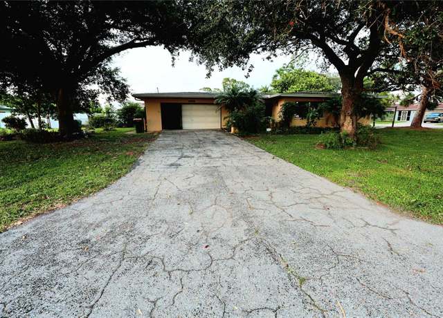 Property at 3688 Brooklyn Ave, Port Charlotte, FL 33952, 2 beds, 2 baths
