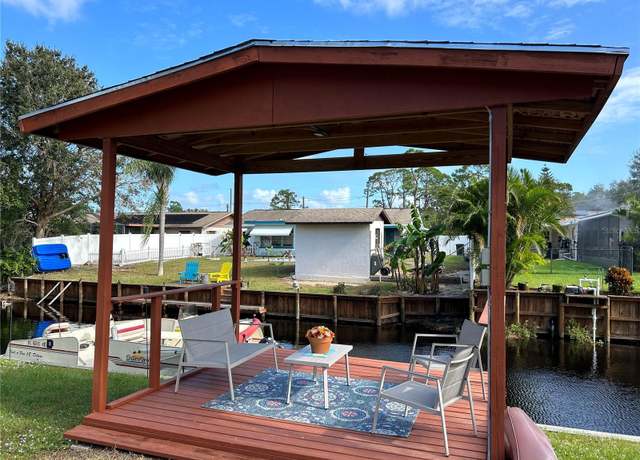 Property at 1557 Lake Clay Dr, Lake Placid, FL 33852, 4 beds, 3 baths