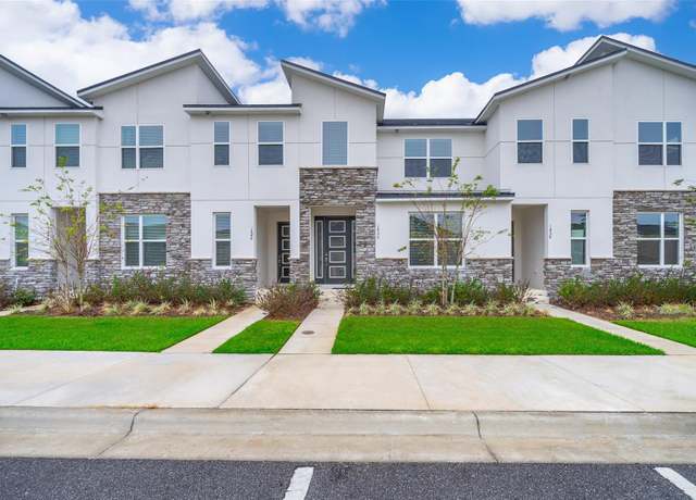 Property at 1852 Tropical Palms Cir, Kissimmee, FL 34747, 4 beds, 4.5 baths