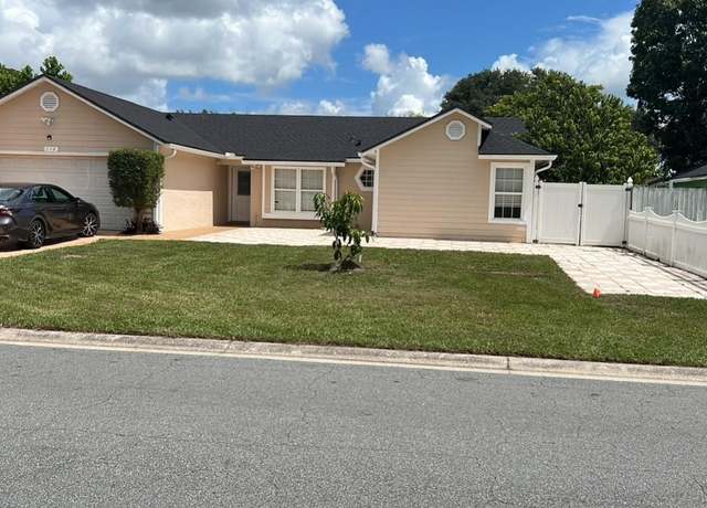 Property at 112 Rosewood Ct, Kissimmee, FL 34743, 3 beds, 2 baths