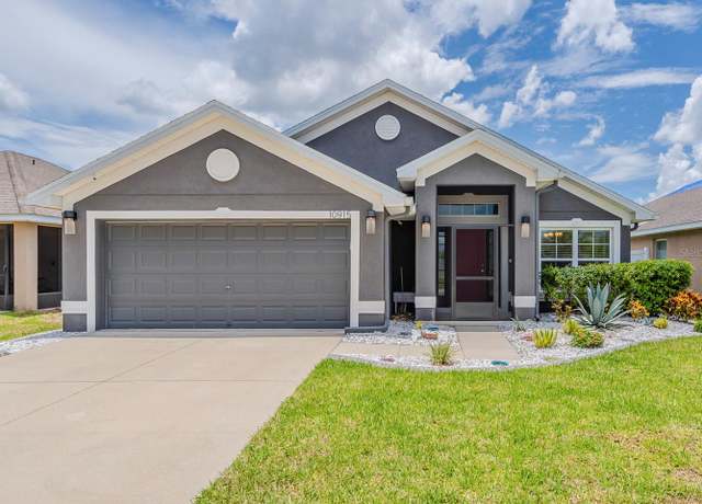 Property at 10915 Kirkwall Port Dr, Wimauma, FL 33598, 3 beds, 2 baths