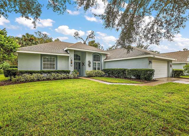 Property at 1720 Park Forest Blvd, Mount Dora, FL 32757, 3 beds, 2 baths
