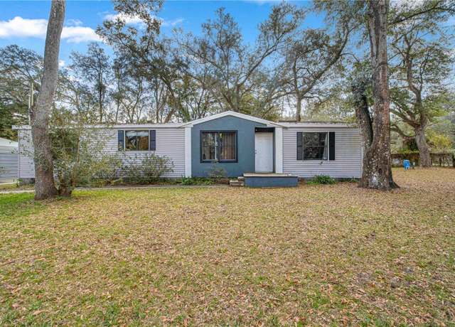 Property at 16734 NE 2nd Street Rd, Silver Springs, FL 34488, 3 beds, 2 baths