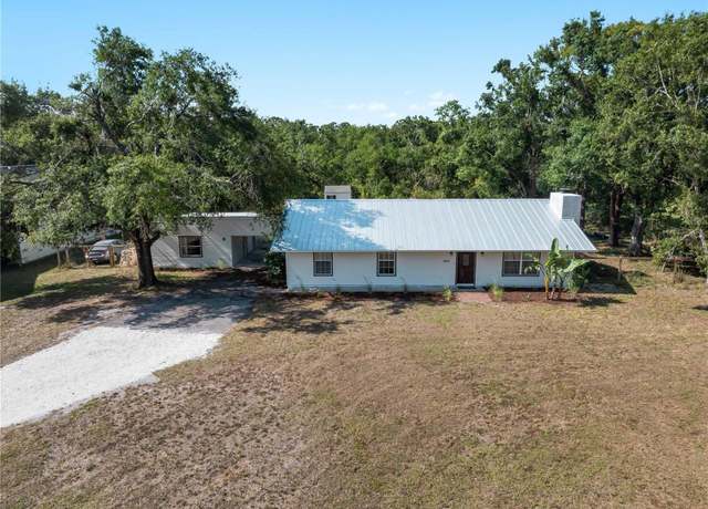 Property at 2008 55th Ave E, Bradenton, FL 34203, 4 beds, 3 baths