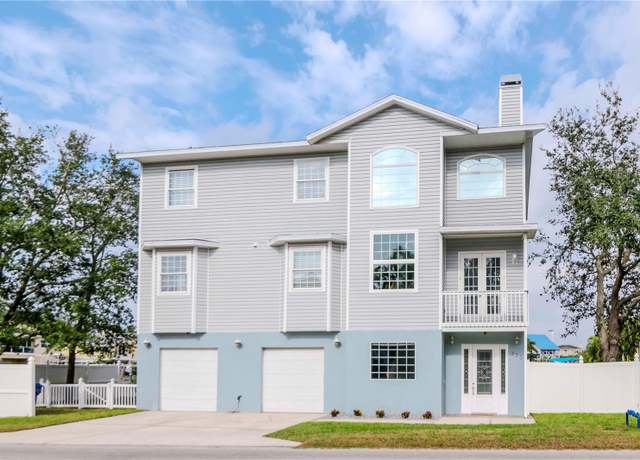Property at 320 Georgia Ave, Crystal Beach, FL 34681, 3 beds, 2.5 baths