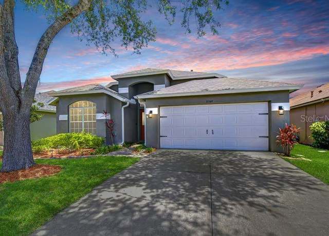 Property at 31349 Philmar Ln, Wesley Chapel, FL 33543, 3 beds, 2 baths