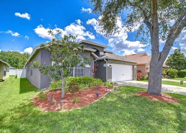 Property at 31349 Philmar Ln, Wesley Chapel, FL 33543, 3 beds, 2 baths