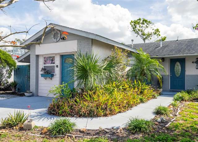 Property at 1108 65th Ave W, Bradenton, FL 34207, 4 beds, 2 baths